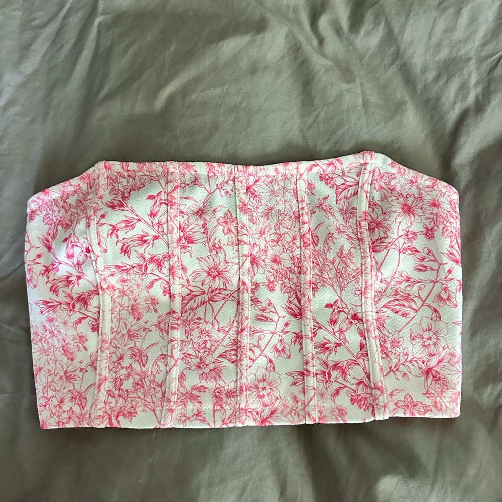 Women’s SHEIN pink and white flower corset crop top size medium